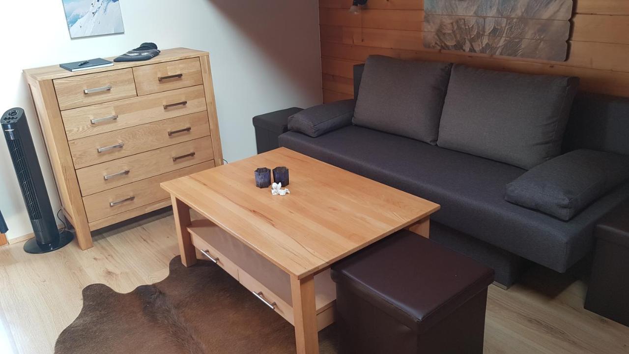 Ferienwohnung Apres Ski Schruns Buitenkant foto